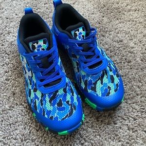 Under Armour no tie shoes